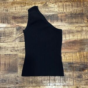 Black One-Shoulder Ribbed Top